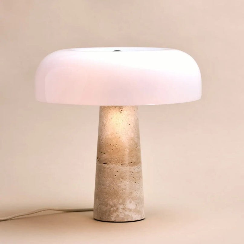 Emily travertijnlamp – elegant handgemaakt ontwerp met glazen kap