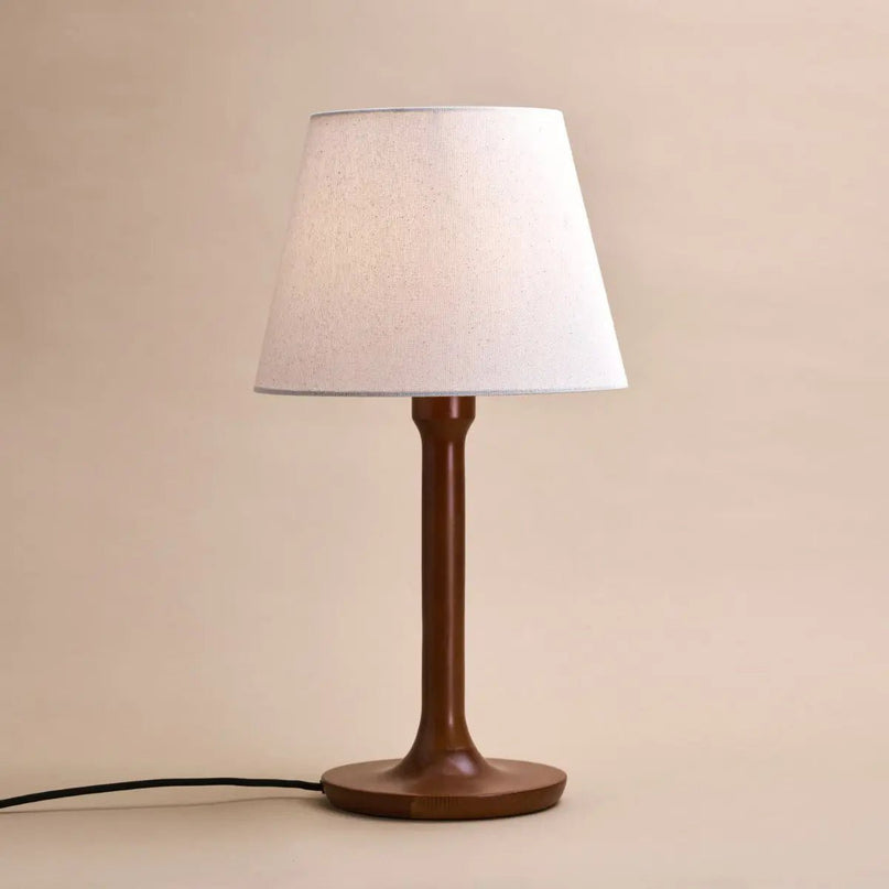 Nova Kastanjebruine Lamp met Houten Voet | Stijlvolle woonkamer- en slaapkamerverlichting