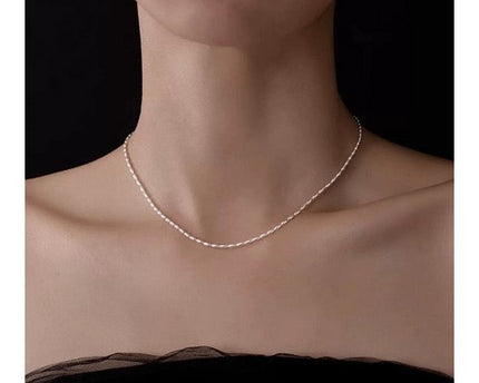 Moderne chique gestapelde kettingen-goud en zilver