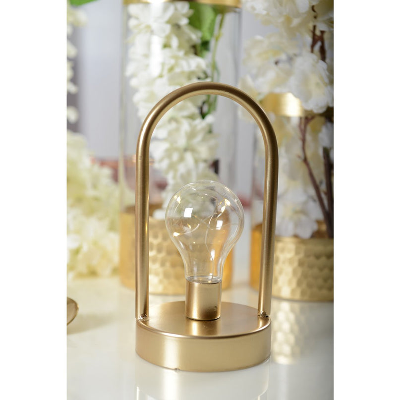 LED -lamp in gouden metaal