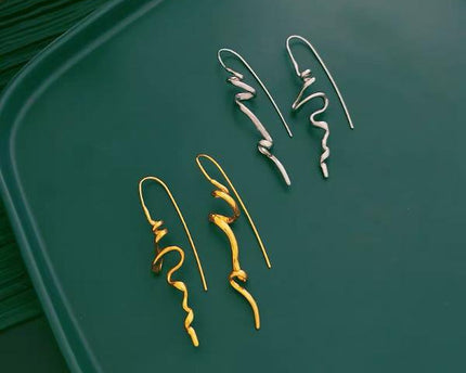 Minimalistische Swirl Line Drop Earring