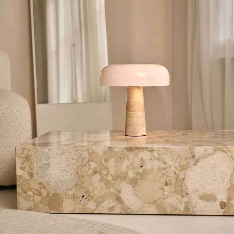 Emily travertijnlamp – elegant handgemaakt ontwerp met glazen kap