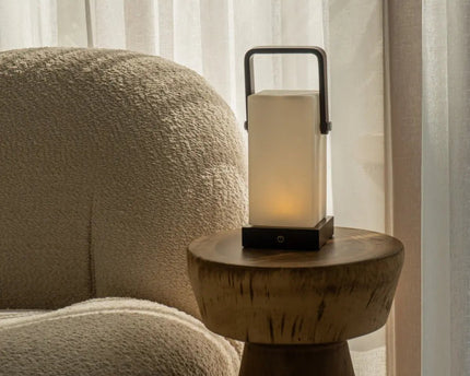 Harper Donkerbruine Houten Lamp – Snoerloze Oplaadbare Tafellamp met Handvat