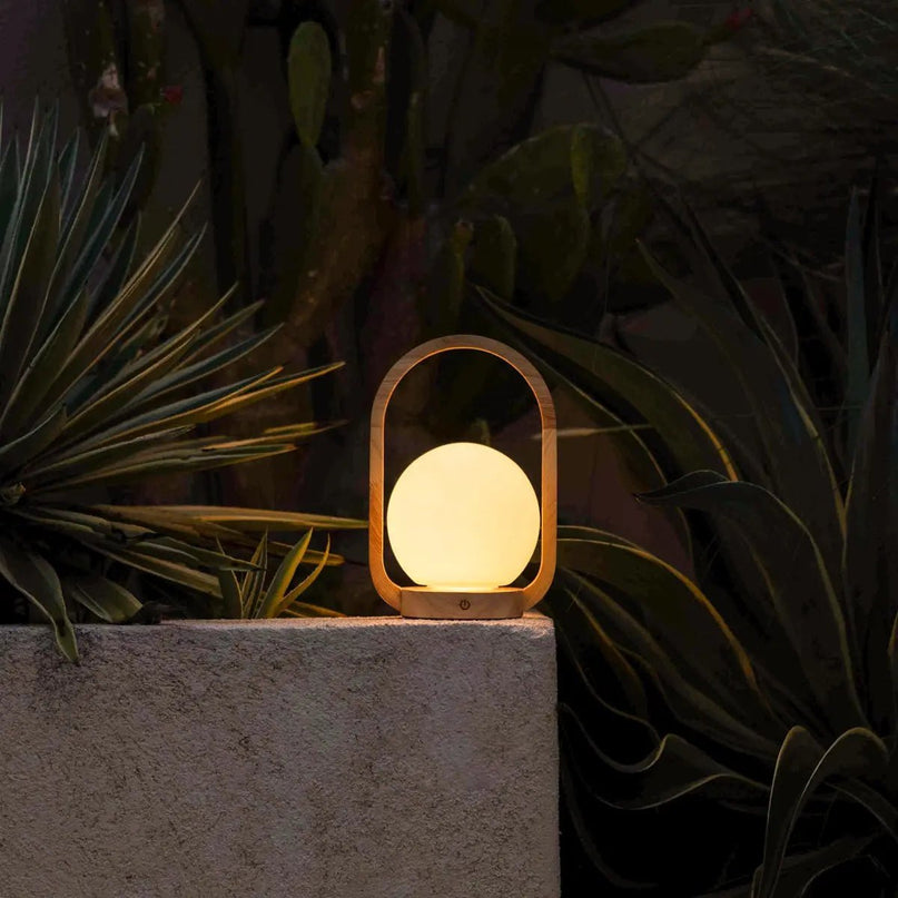 Skye Lichtbruine Houten Snoerloze Lamp | Oplaadbaar en dimbaar ontwerp
