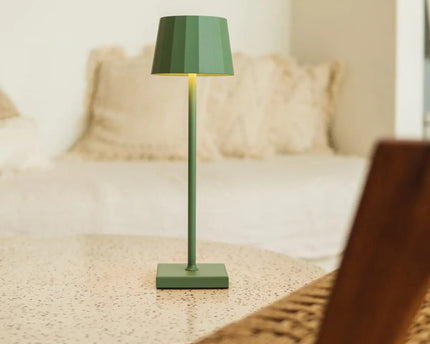 William Sage groene oplaadbare tafellamp – USB-C, dimbaar, batterij met een levensduur van 120 uur
