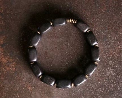 Zwarte sandaal houten vierkante plaat armband