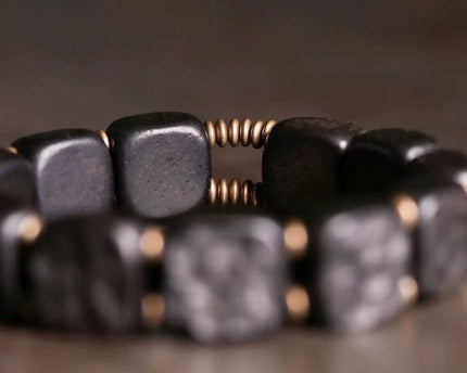 Zwarte sandaal houten vierkante plaat armband