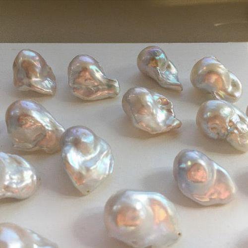 Dikke barokke parel grote drop oorbellen