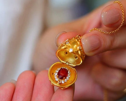 Echte Ruby Royal gouden ei medaillon hanger ketting