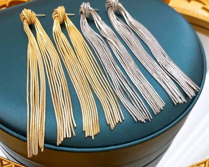 Moderne vintage knoopkwasten Longline oorbellen