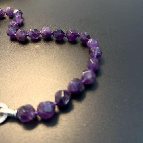 Paarse amethist gefacetteerde kralen choker