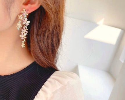 Elegante oogverblindende Bloom Longline oorbellen