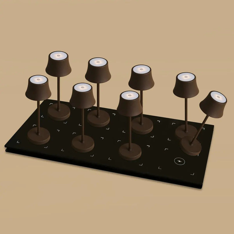 Combi Set Professional-8 X de Pijp Mini Mocha Brown oplaadbare tafellampen & 1 x Central Station draadloos laadstation met Qi-Technology-Perfect voor restaurants, gastvrijheid en hotels
