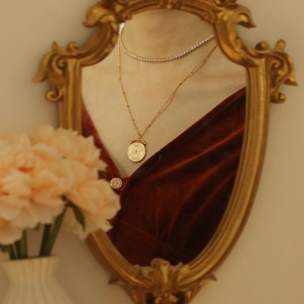 Tijdloze sprankelende choker met diamantlook