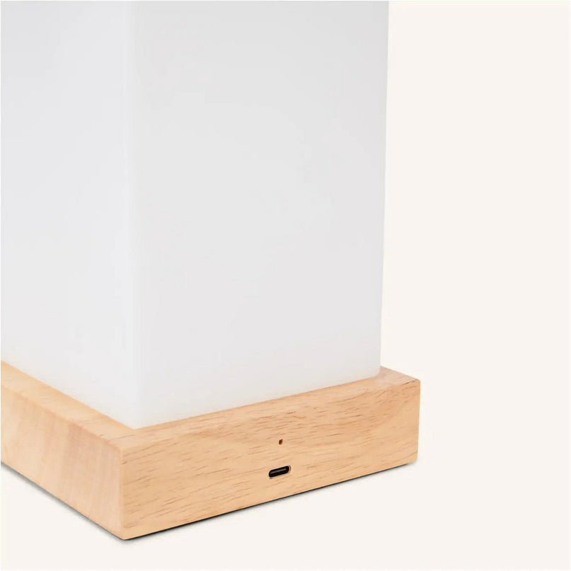 Harper lichtbruine houten lamp – draadloze oplaadbare tafellamp met handvat