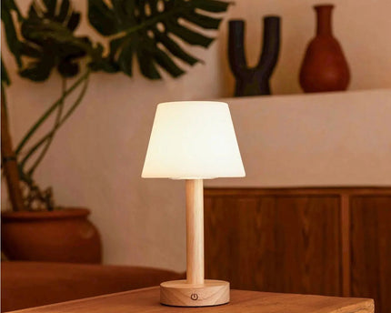 Zoë Lichtbruine Houten Oplaadbare Tafellamp | Dimbaar, USB-C, batterijduur van 80 uur