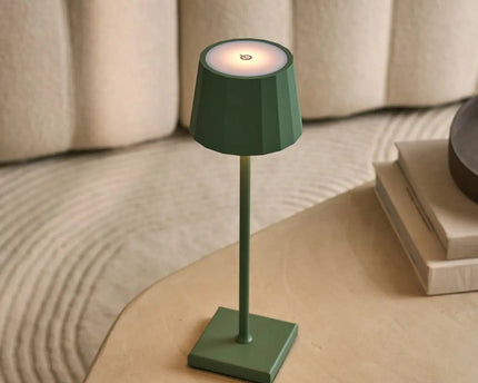 William Sage groene oplaadbare tafellamp – USB-C, dimbaar, batterij met een levensduur van 120 uur