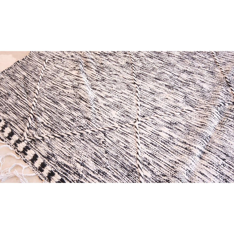 Zuiver wollen Marokkaans Kelim Berber tapijt 206 x 338 cm