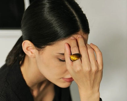 Minimalistische stoere look-ring-Tijgeroogsteen en witte jade