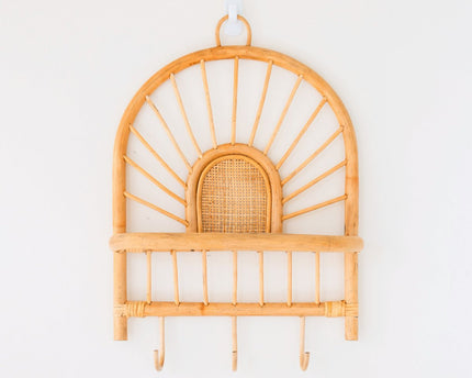 Rotan Wandplank – Kleine Boho Wandplank – Hangende Rotan Plank – Jas- of Sleutelhaak – Handgemaakte Plank Gemaakt van Rotan (41x53 cm) BANTEN