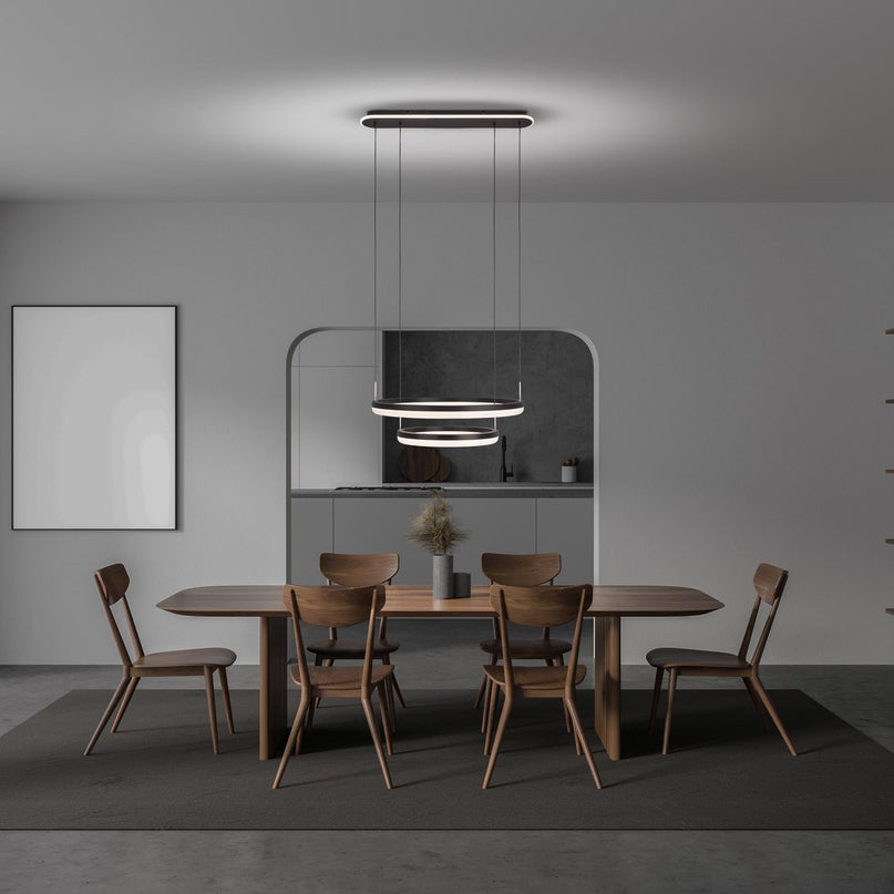 LED CCT hanglamp "Circulo" gemaakt van zwart metaal en zandkleurig plastic, met geïntegreerde LED en vele functies, Ø 60 cm, 150 cm hoog.