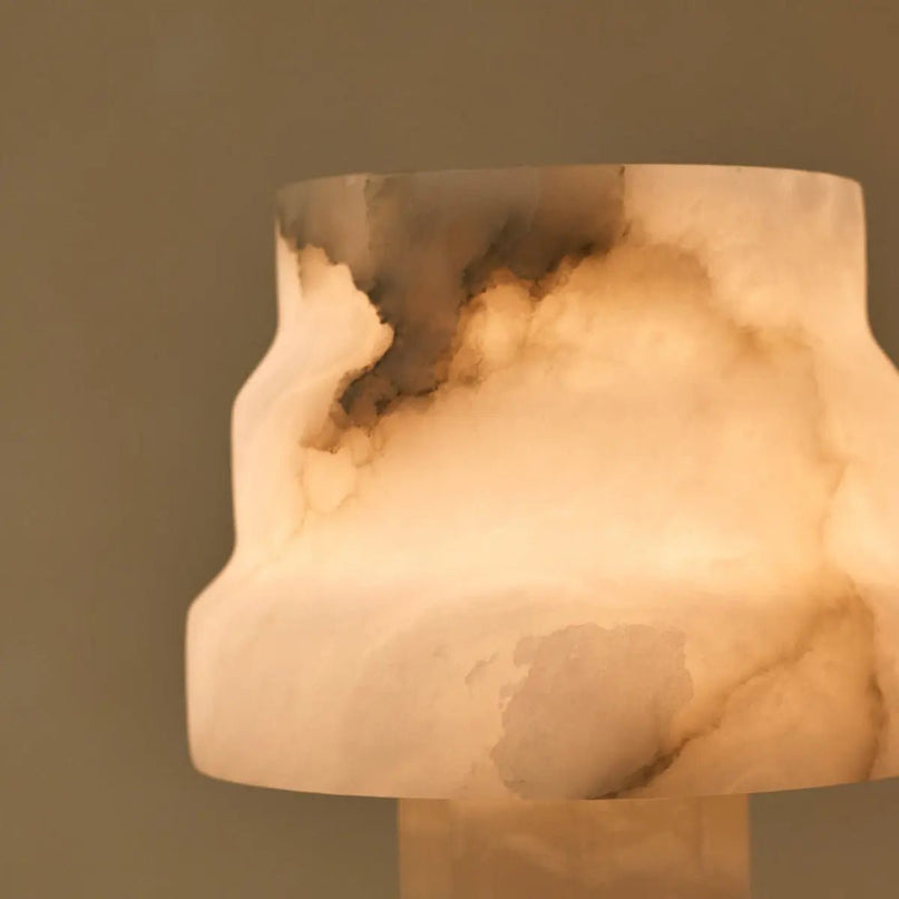 Alessandra Albasten Lamp | Elegante moderne verlichting voor interieurs