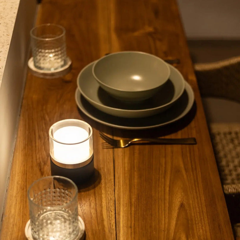 Leo donkerbruine compacte draadloze oplaadbare lamp – natuurlijk hout, dimbaar licht