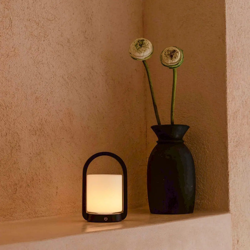 George donkerbruine houten lamp – oplaadbaar, dimbaar en draagbaar