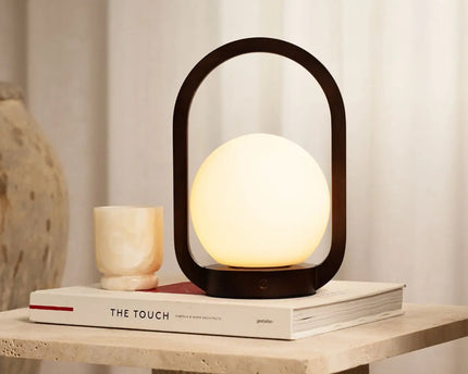 Skye Donkerbruine Houten Snoerloze Lamp | Oplaadbaar en dimbaar ontwerp