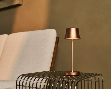 Combi Set Professional-8 X de Pijp Mini Copper Oplaadbare tafellampen & 1 x Central Station Wireless Laying Station met Qi-Technology-Perfect voor restaurants, gastvrijheid en hotels