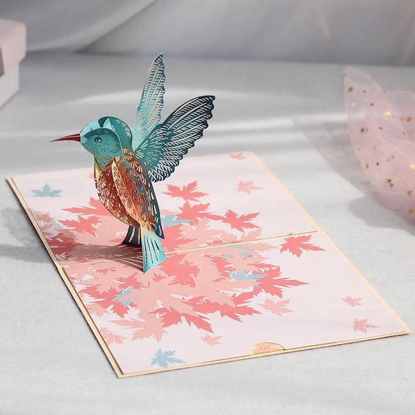 3D -kaart - Hummingbird Birthday Card