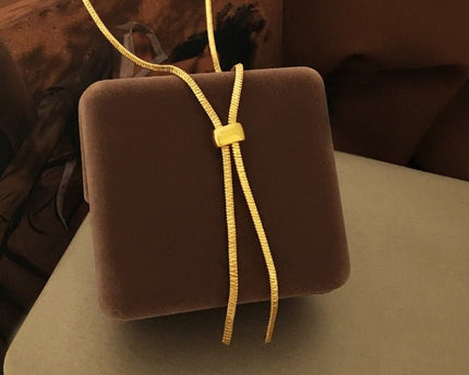 Minimalistische driehoekige botketting uittrekbare ketting