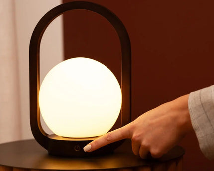 Skye Donkerbruine Houten Snoerloze Lamp | Oplaadbaar en dimbaar ontwerp