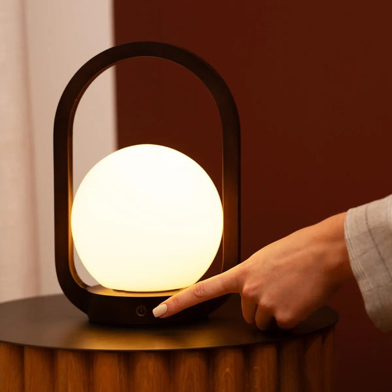 Skye Donkerbruine Houten Snoerloze Lamp | Oplaadbaar en dimbaar ontwerp