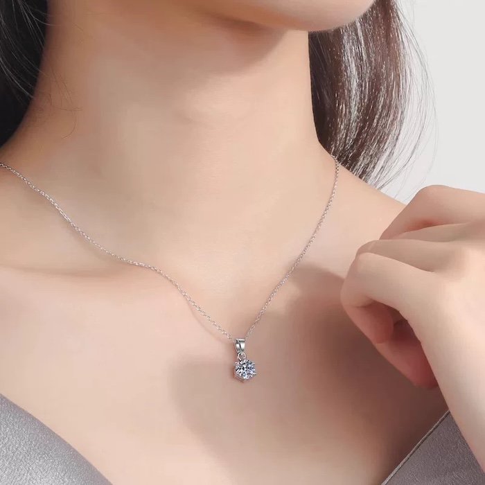 Classic 6 Claws Solitaire hanger ketting - Moissanite Stone
