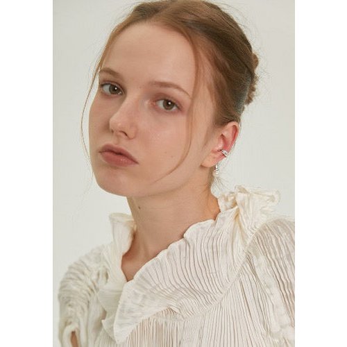 Oormanchetten met geometrische lijn en parel - Uit één stuk