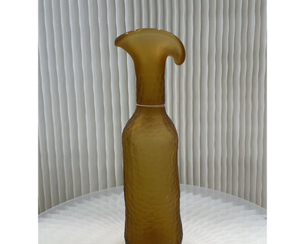 vintage amberkleurige glazen vaas groot formaat: H36cm* B 7CM *D 7cm
