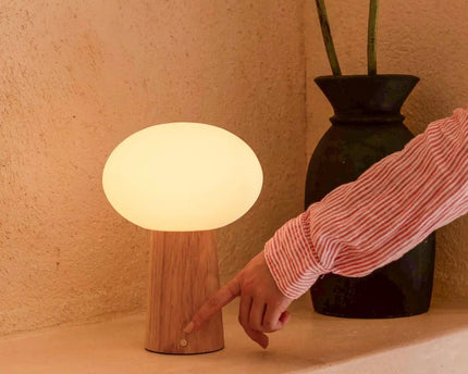 Max lichtbruine houten oplaadbare tafellamp met glas en oplaadbare batterij | Dimbare en veelzijdige verlichting