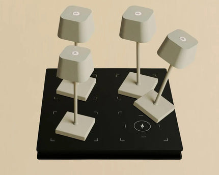 Combi Set Professional-4 X Sarphati Mini Shadow Gray Oplaadbare tafellampen voor gastvrijheid en 1 x Amstel Wireless Lay Station met Qi-Technology-Perfect voor restaurants, gastvrijheid en hotels