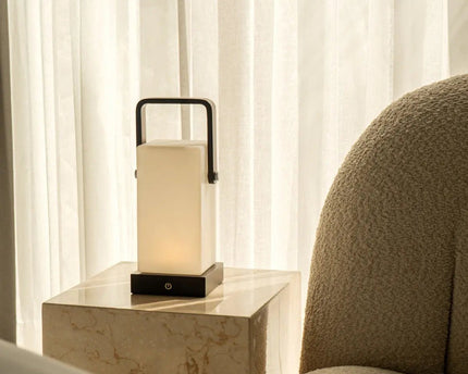 Harper Donkerbruine Houten Lamp – Snoerloze Oplaadbare Tafellamp met Handvat