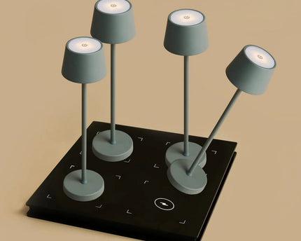 Combi Set Professional – 4 x Vondel Mini Mouse Grey Rechargeable Table Lamps & 1 x Amstel Wireless Charging Station with Q1-Technology – Perfect for Restaurants, Hospitality & Hotels