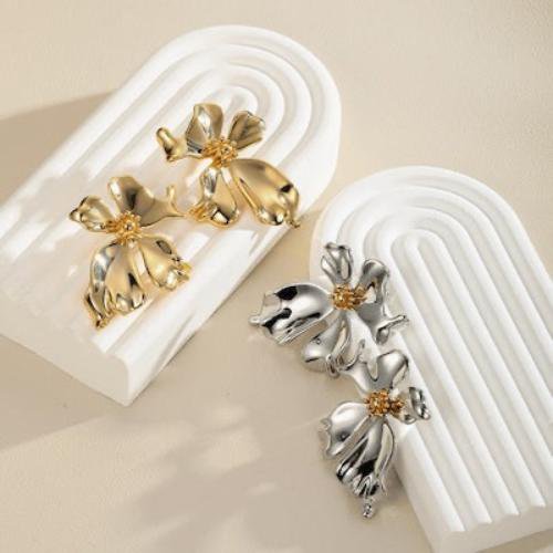 Uniek ontwerp levendige bloem oorstekers