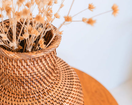Rotan vaas – houten vaas – vaas voor gedroogde bloemen – kleine rotan vaas – Boho decor vaas gemaakt van geweven rotan en hout (Ø 22 cm) KAMARI bruin