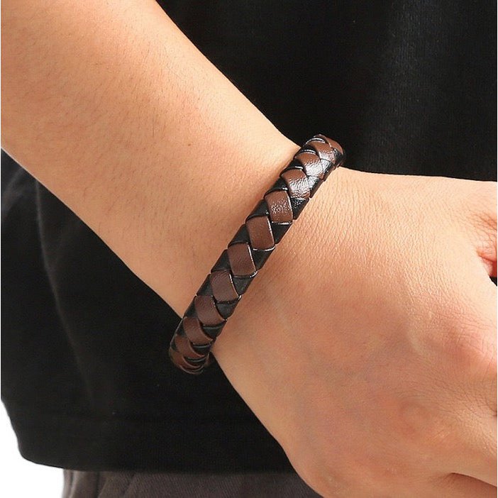 Leerachtige gevlochten herenarmband
