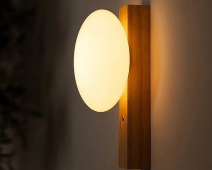 Matthew lichtbruin stijlvol houten draadloze wandlamp - oplaadbaar en dimpelbaar
