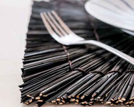 Zwart zeegras placemat (set van 2, 4 of 6) 36 cm | Rechthoekige vierkante tafelmat VARNA (zwart)