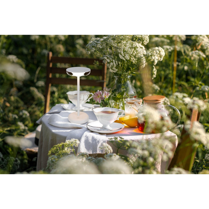 Noteloze tabletlicht "PASI" voor buiten en binnen, gemaakt van metaal en plastic in wit, dimbaar, met aanraking en geheugenfunctie, ca. 26 cm hoog