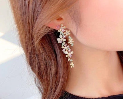 Elegante oogverblindende Bloom Longline oorbellen