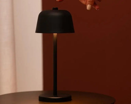 Anton Zwarte Oplaadbare Tafellamp | Stijlvolle en draadloze verlichting