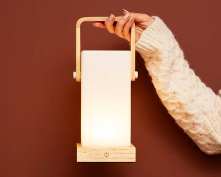 Harper lichtbruine houten lamp – draadloze oplaadbare tafellamp met handvat